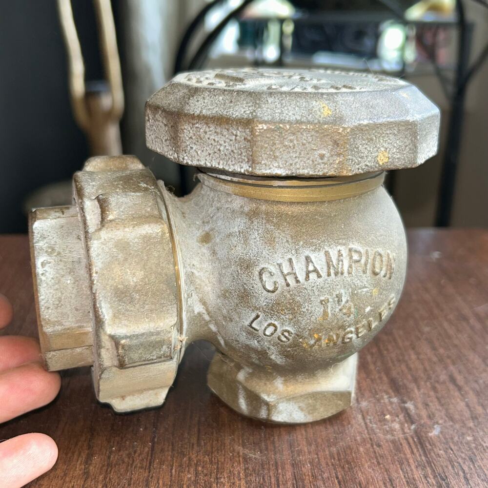 Champion 1.5” Los Angeles atmospheric vacuum breaker a brass anti-siphon valve